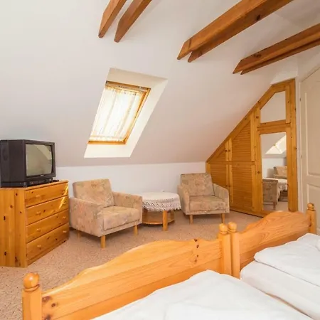 Kaman Pince דירה Alsópáhok