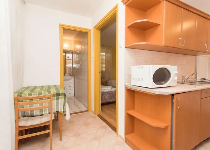 Kaman Pince Apartmán Alsópáhok